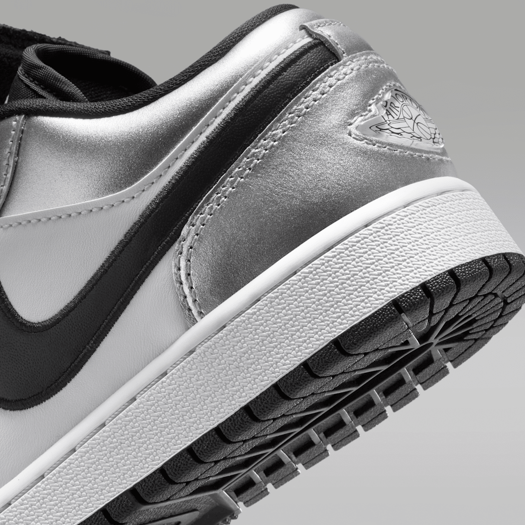 White/White/Metallic Silver/Black
