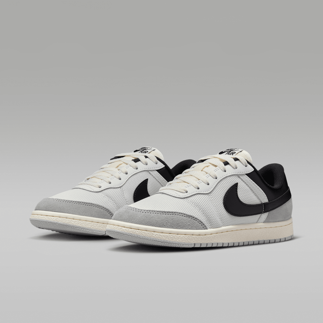 Summit White/Light Smoke Grey/Sail/Black