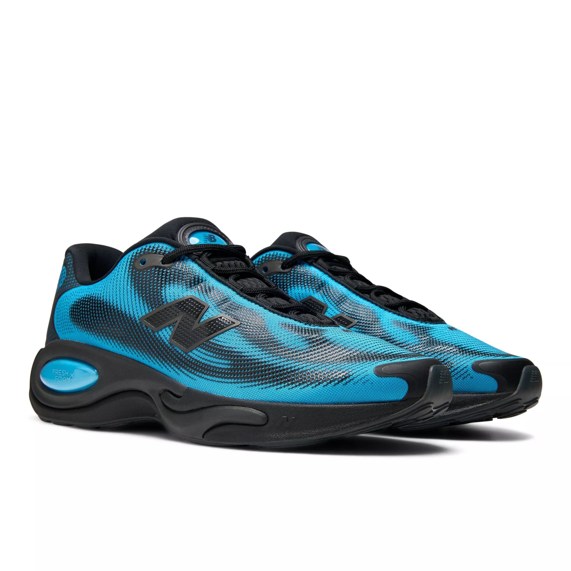 Altitude With Black And Black Metallic