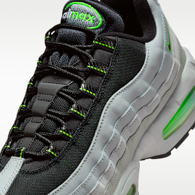 Light Smoke Grey/Green Strike/White/Black