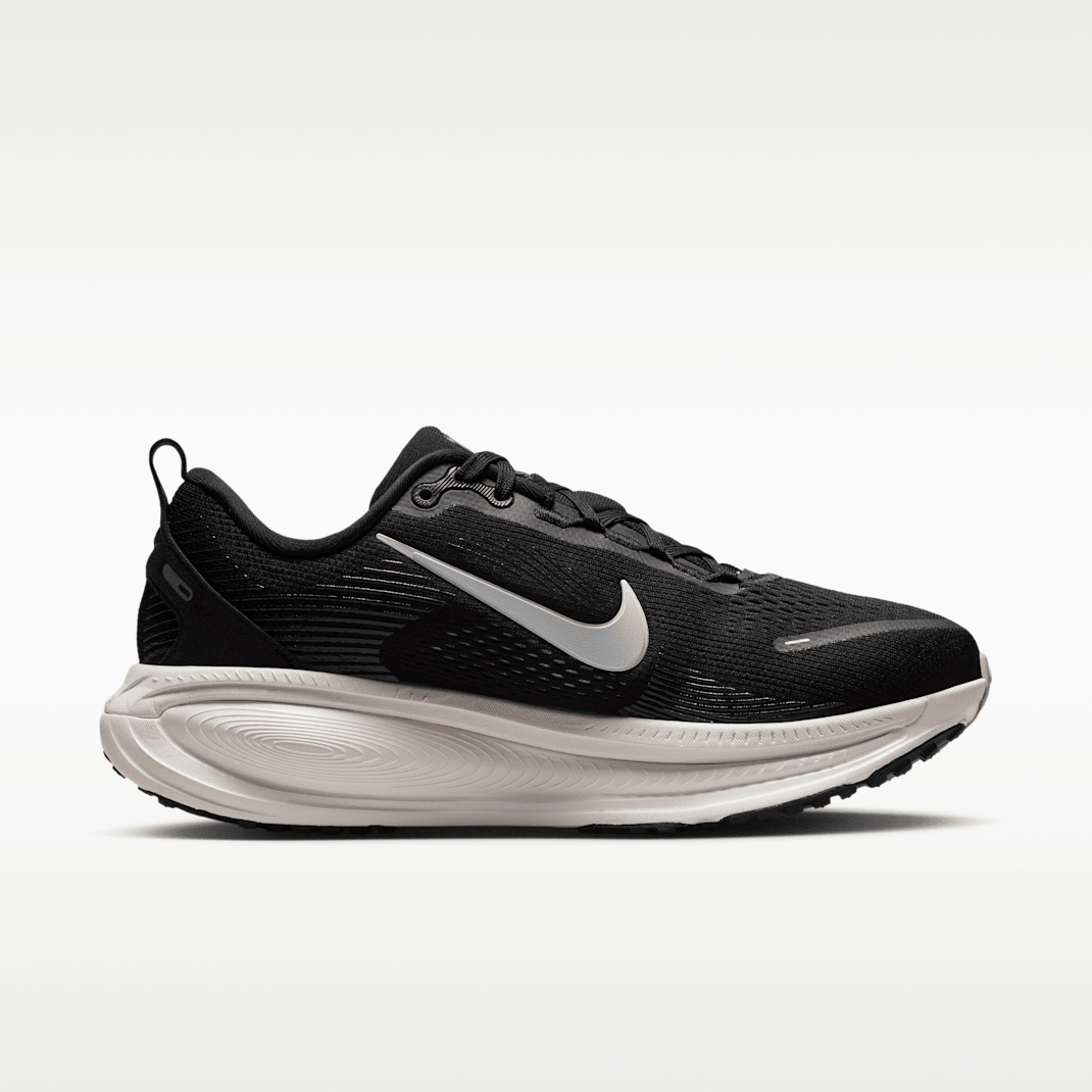 Black/Coconut Milk/Light Iron Ore/Summit White 2