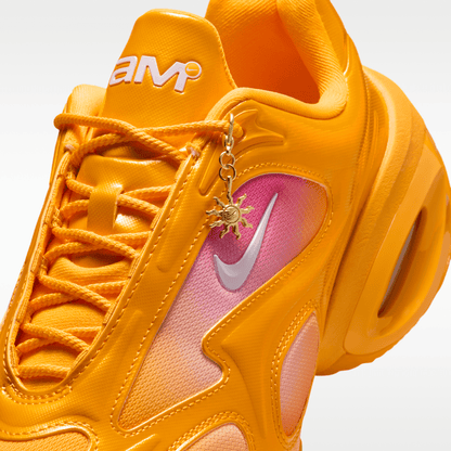 University Gold/Multi-Color/Metallic Gold/Pink Foam