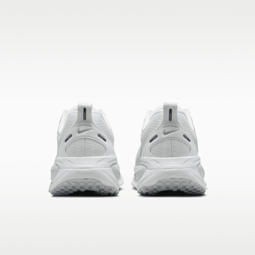White/Photon Dust/Summit White/Metallic Silver