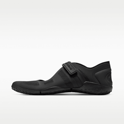 Black/Black/NSKM Dark Smoke
