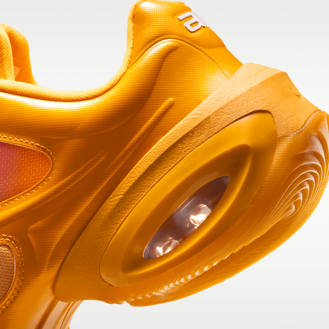 University Gold/Multi-Color/Metallic Gold/Pink Foam