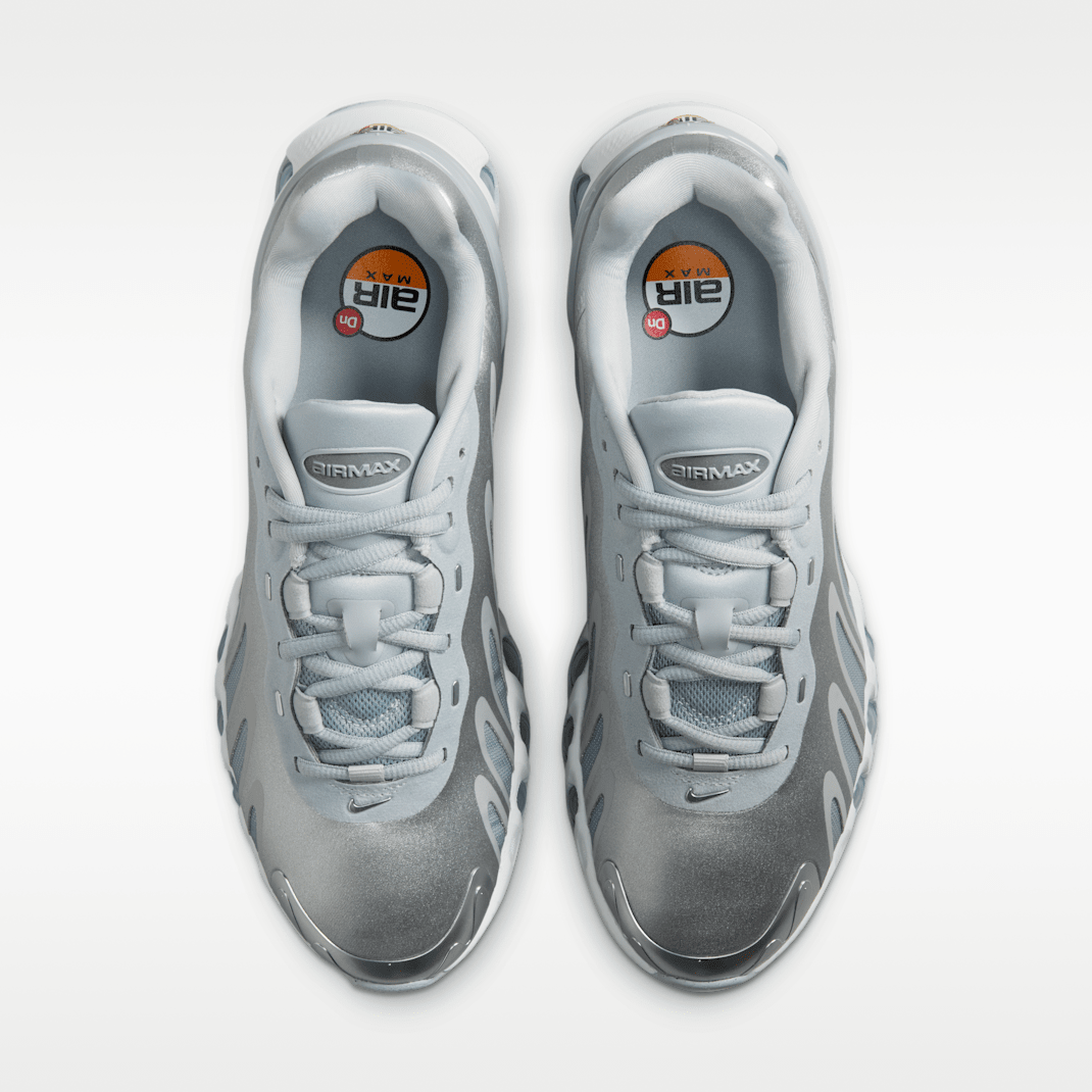 Wolf Grey/Off White/Off White/Metallic Silver