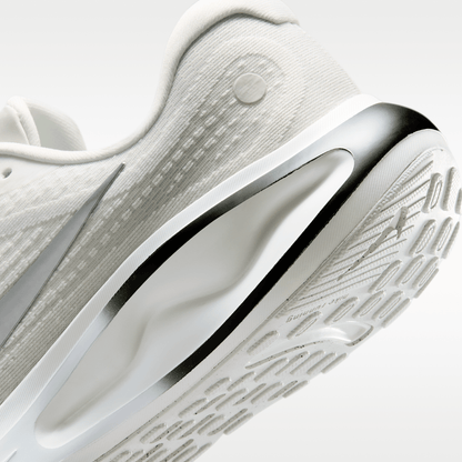 Summit White/Black/White/Metallic Silver