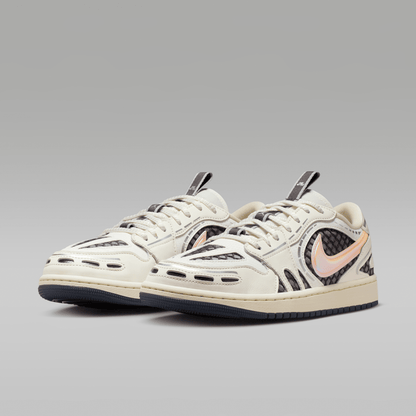Sail/Coconut Milk/Anthracite/Metallic Silver