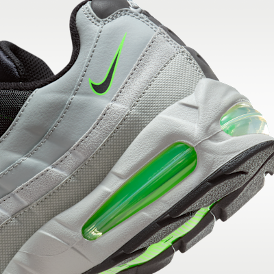 Light Smoke Grey/Green Strike/White/Black