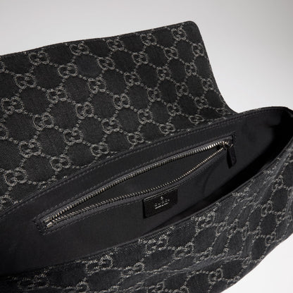 denim negro con GG