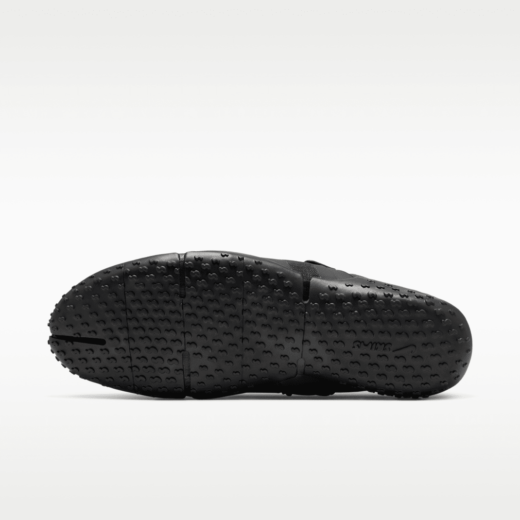 Black/Black/NSKM Dark Smoke