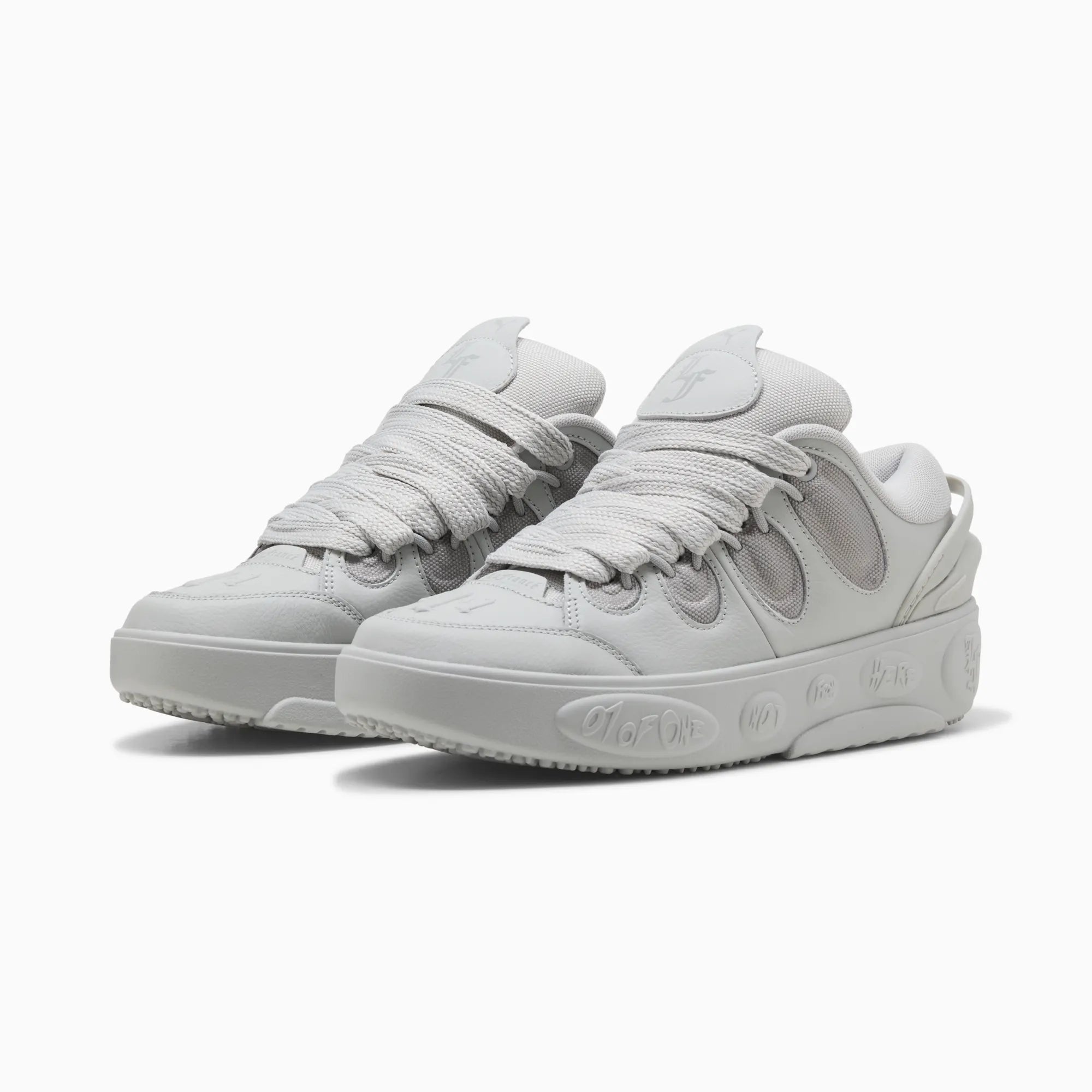 Cool Light Gray-Gray Echo