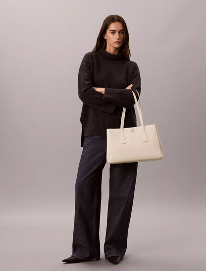 Light Hay