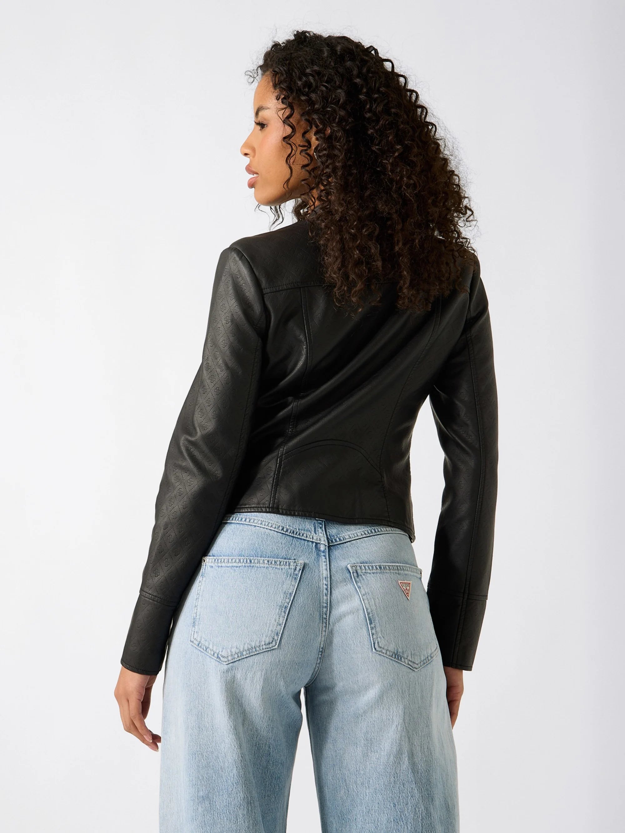4G Embossed Black