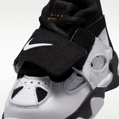 Black/Fire Red/Metallic Gold/White