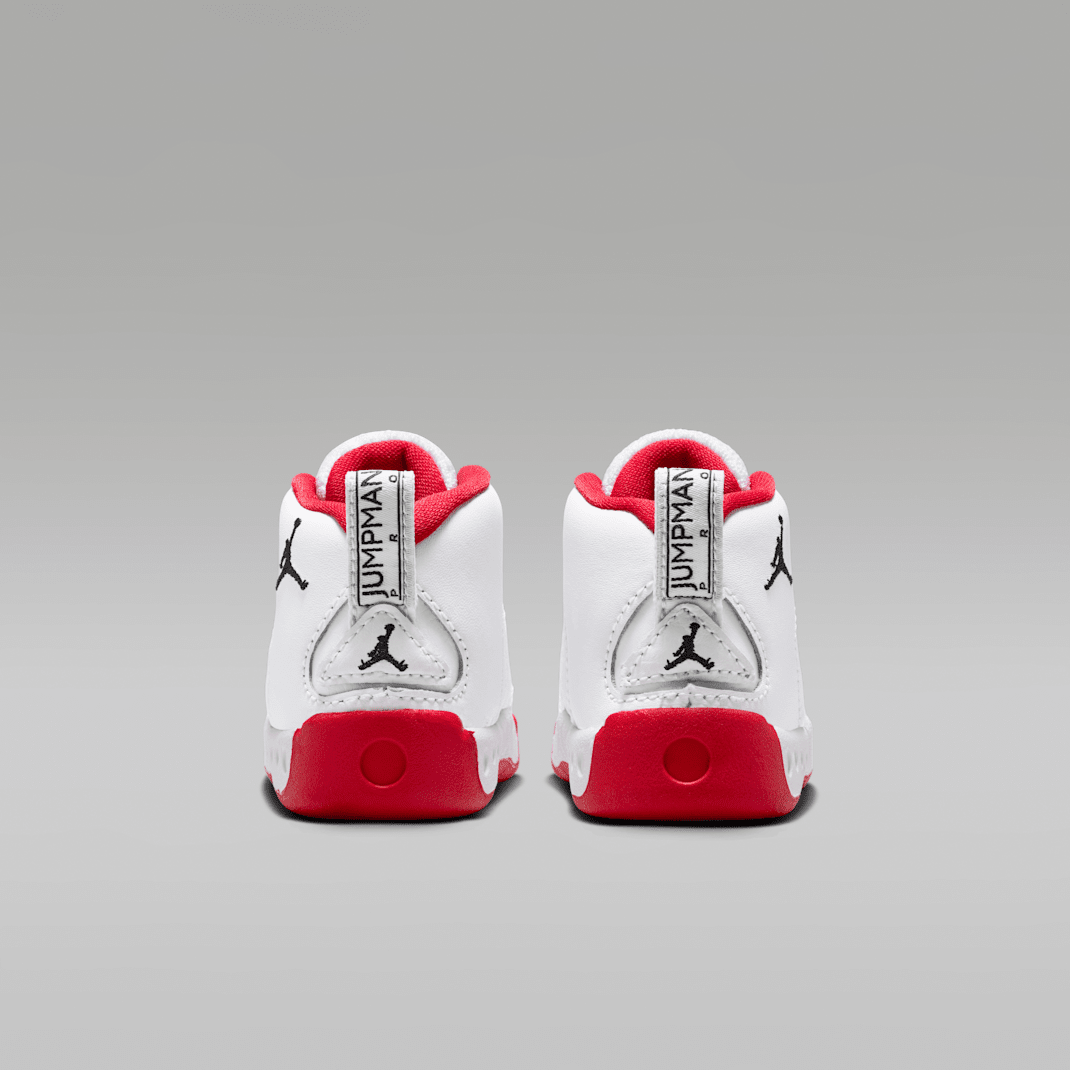 White/True Red/Metallic Silver/Black