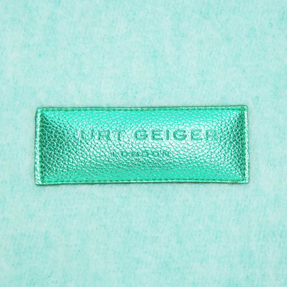 pale green