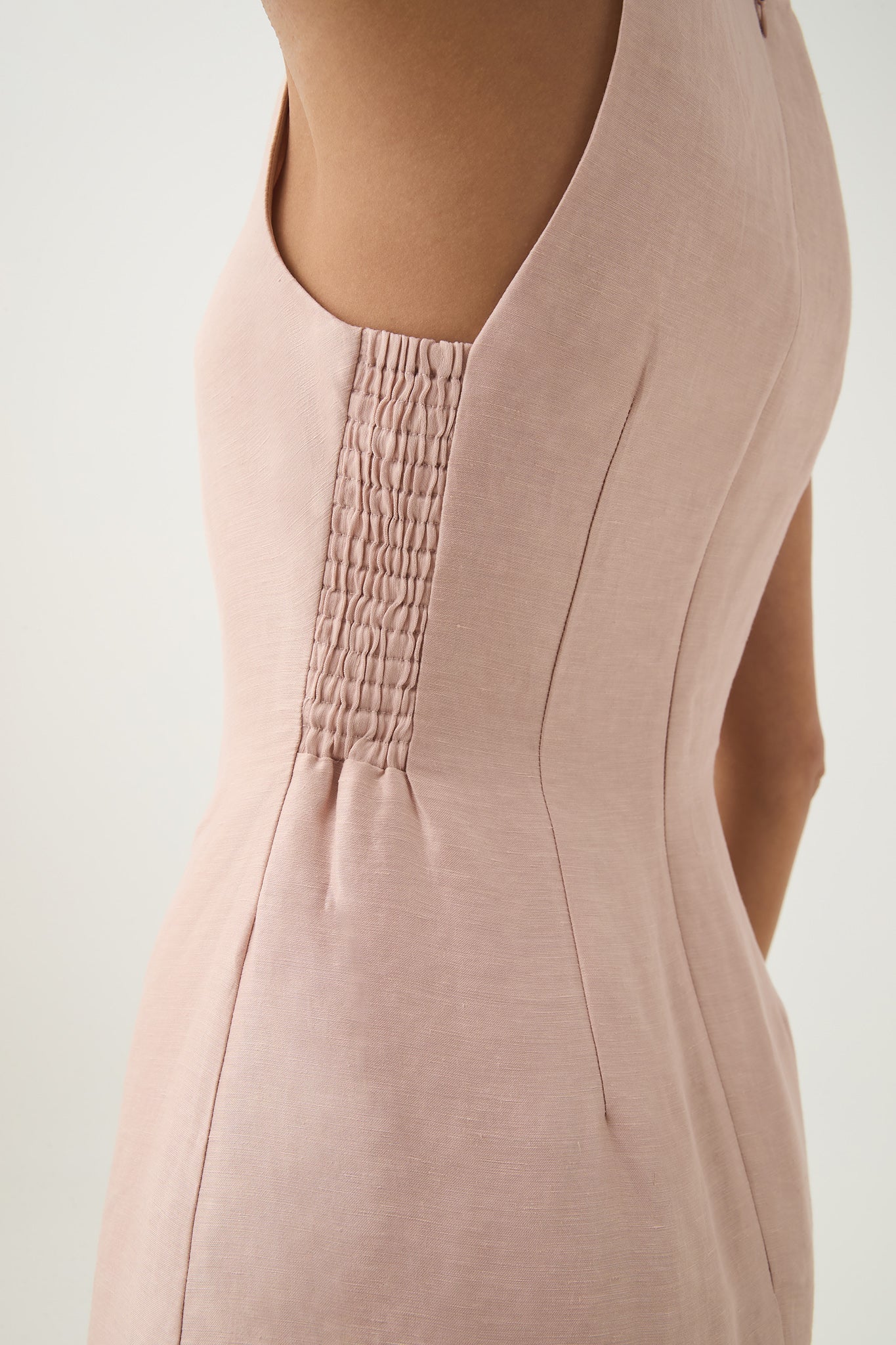 BLUSH PINK