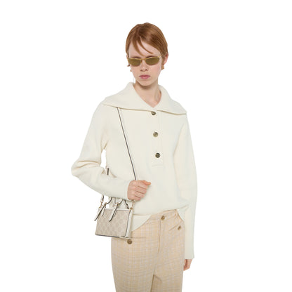 tejido beige y blanco con GG
