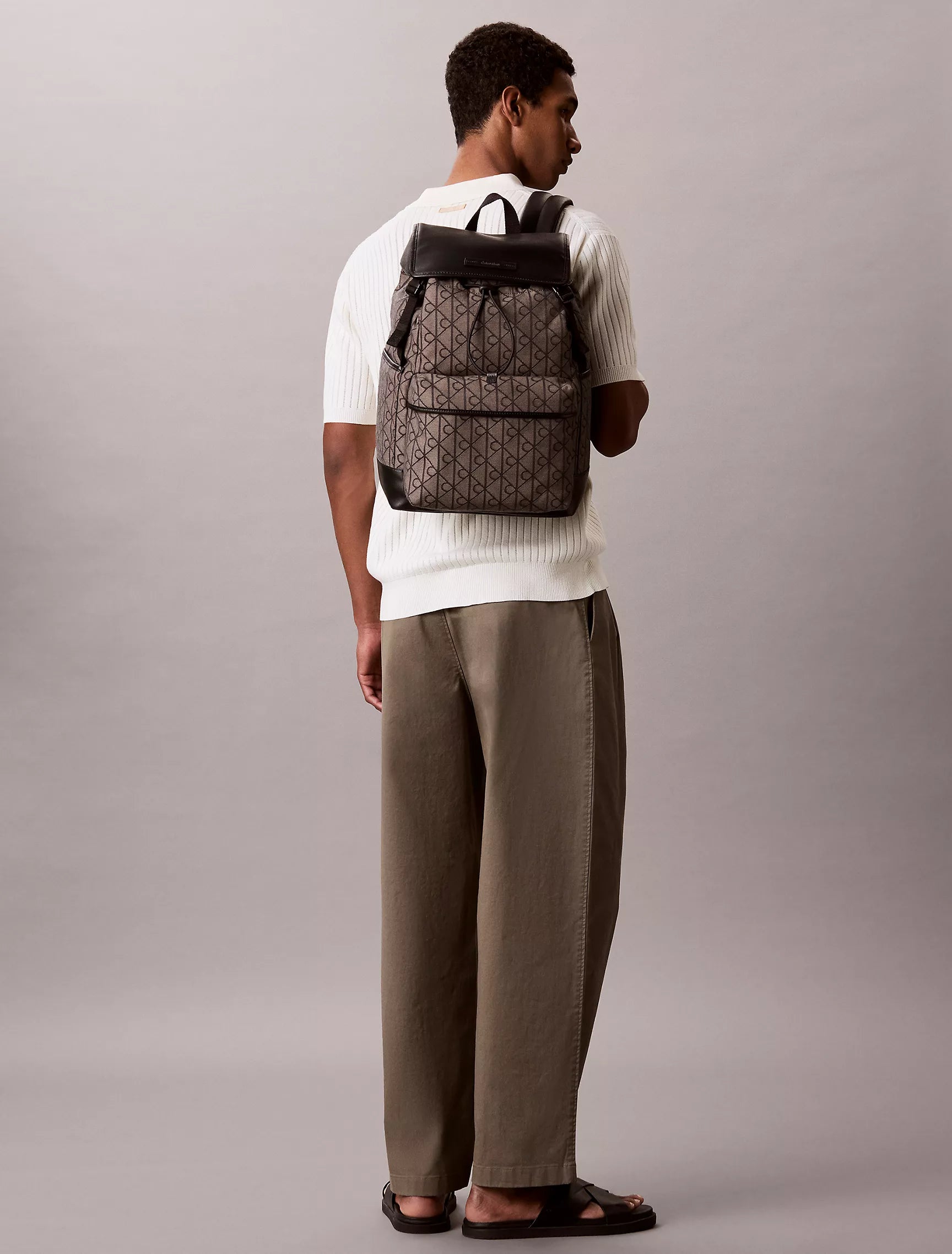 Lotus Beige / Black Aop