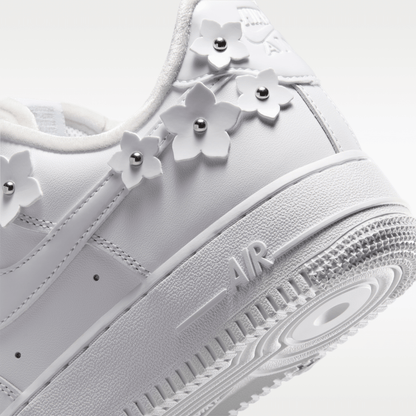 White/Wolf Grey/Metallic Silver/White
