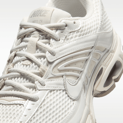Phantom/Light Bone/Sail/Metallic Summit White