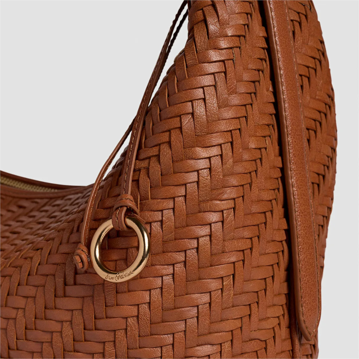 Saddle