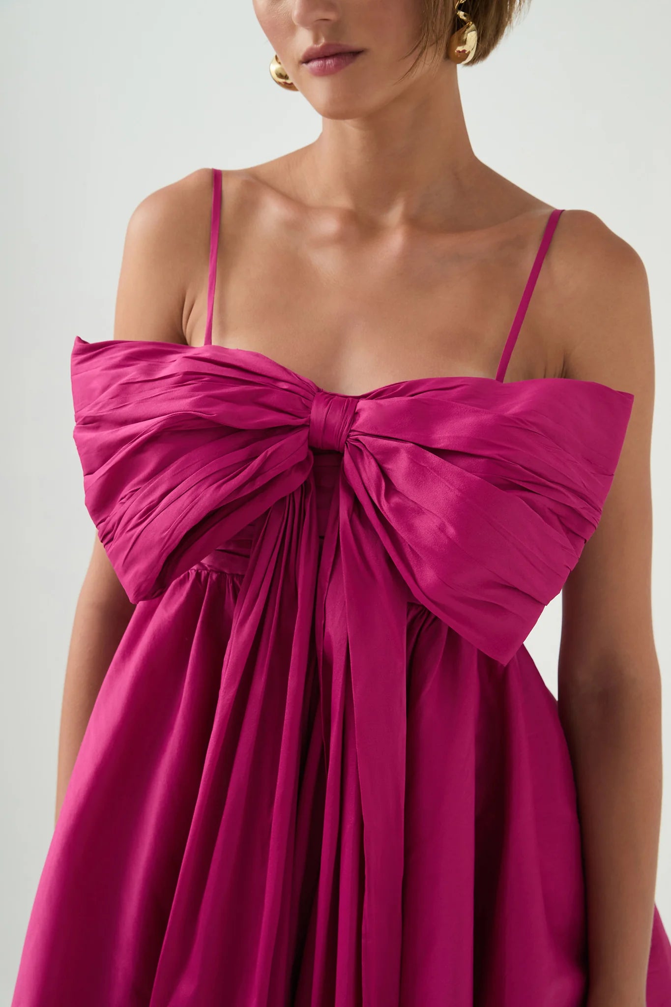 MAGENTA