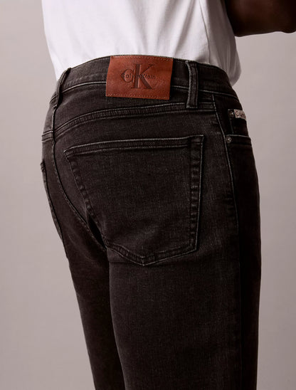 Ck Essential Black