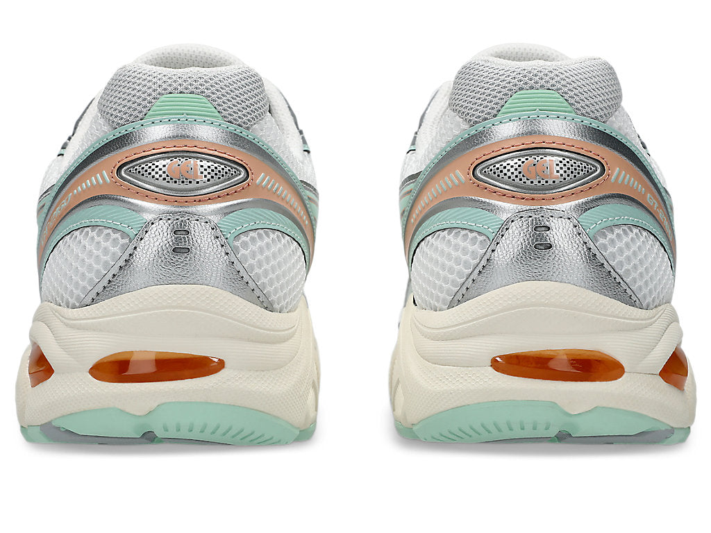 White/Mint Tint