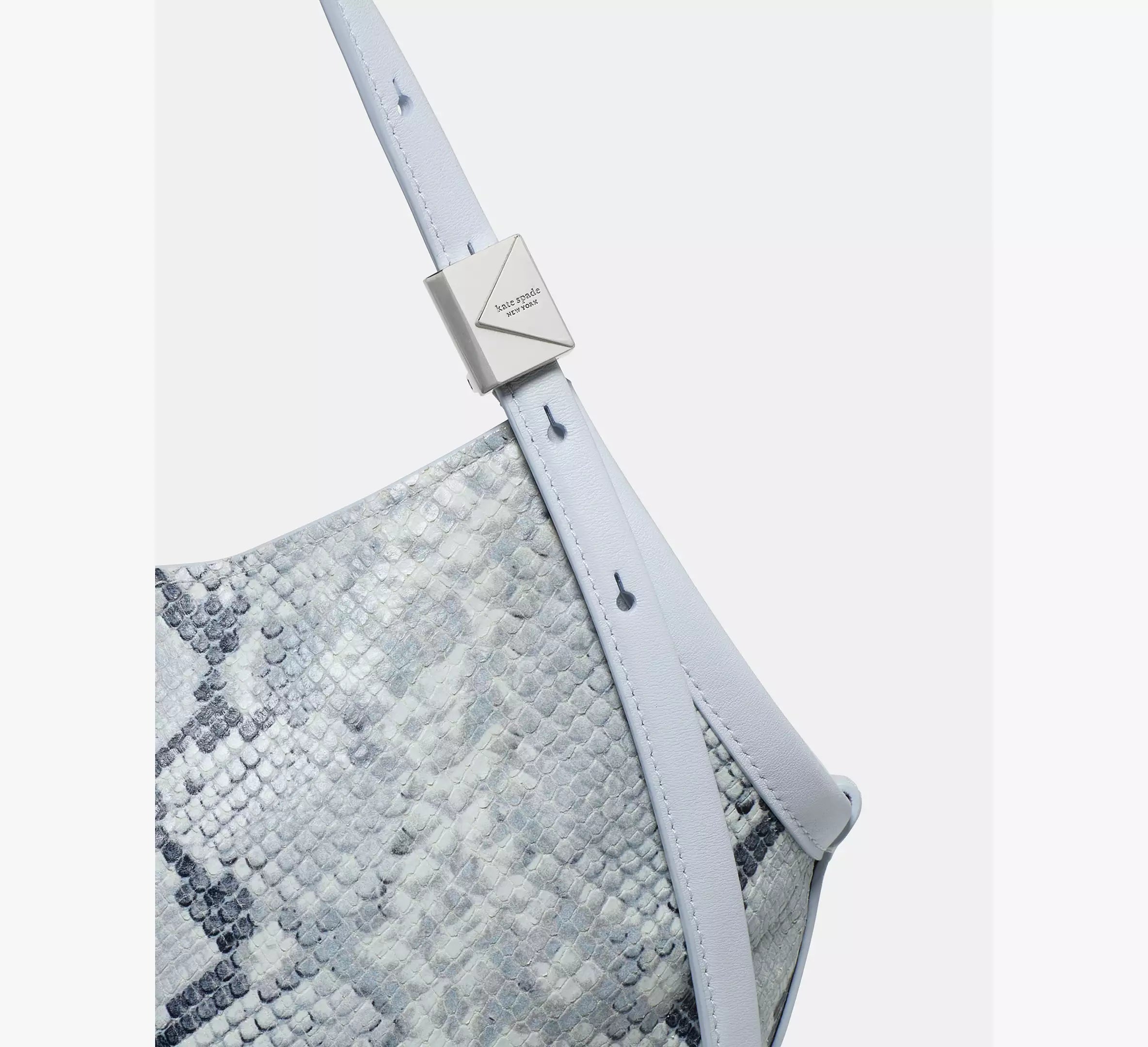 Pale Sapphirine