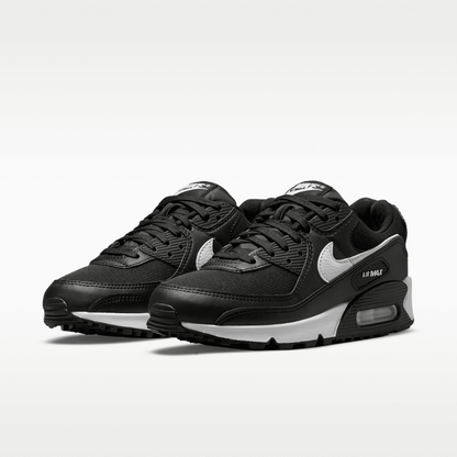 Black/Black/White