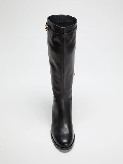 Black 001