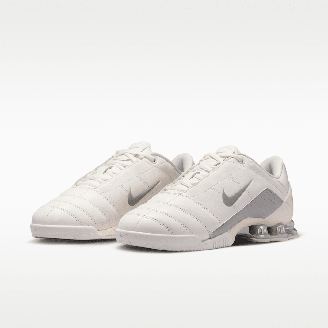Sail/Pale Ivory/Sail/Metallic Silver