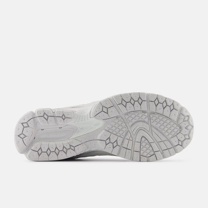 White With Reflection And Silver Metallic