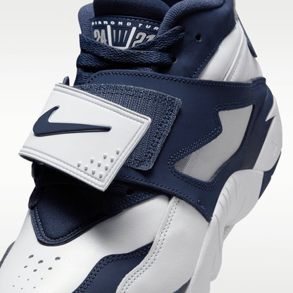 White/Metallic Silver/College Navy