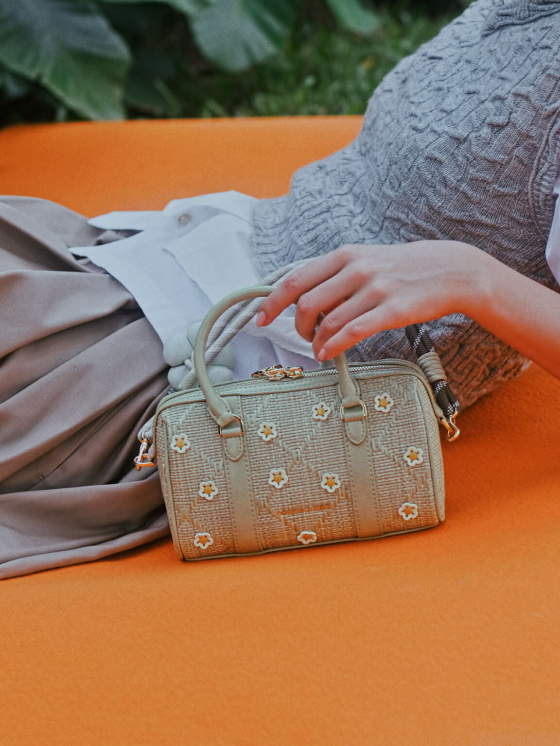 Pale Olive