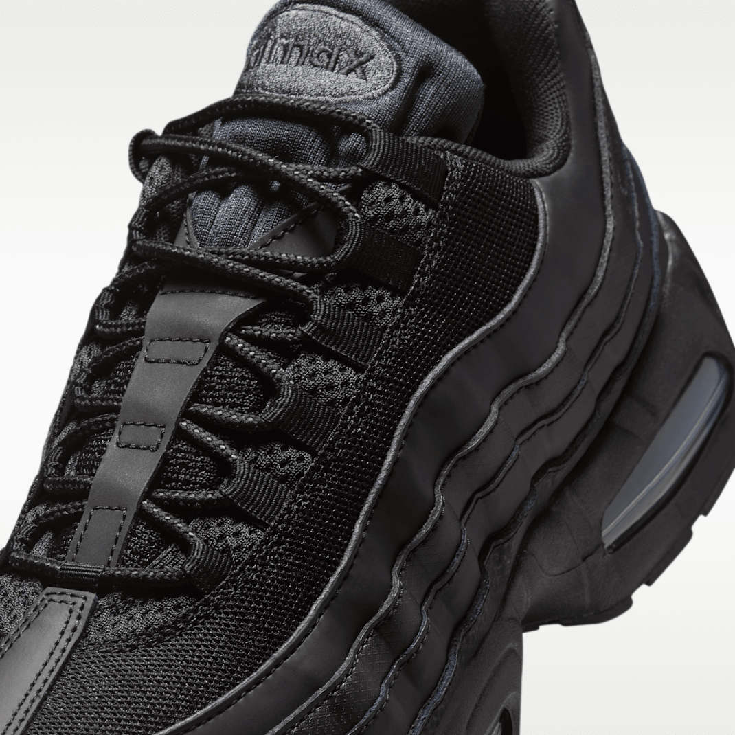 Black/Black/Anthracite/Black