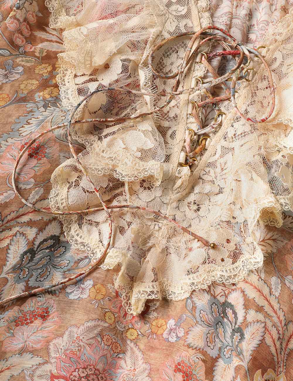 Tan Floral