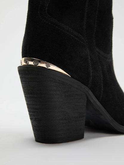 Black 001
