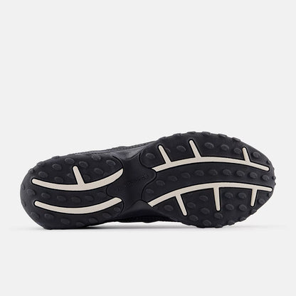 Black With Timberwolf