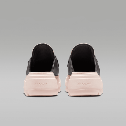 Off Noir/Chalk/Metallic Gold