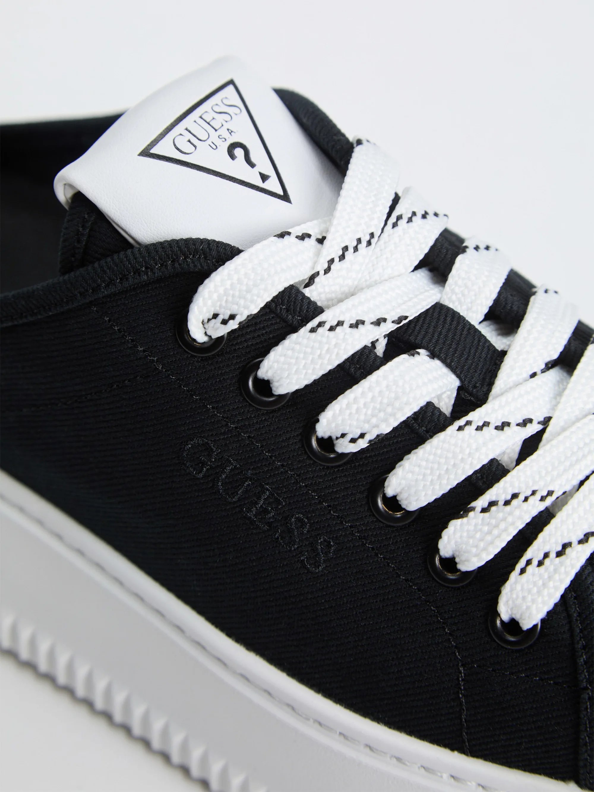 Black 001
