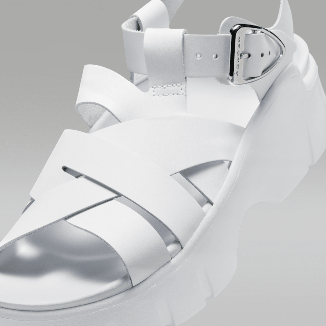 White/Metallic Silver