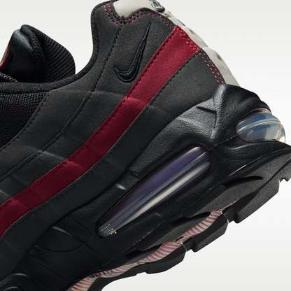Black/Team Crimson/Wolf Grey/Black