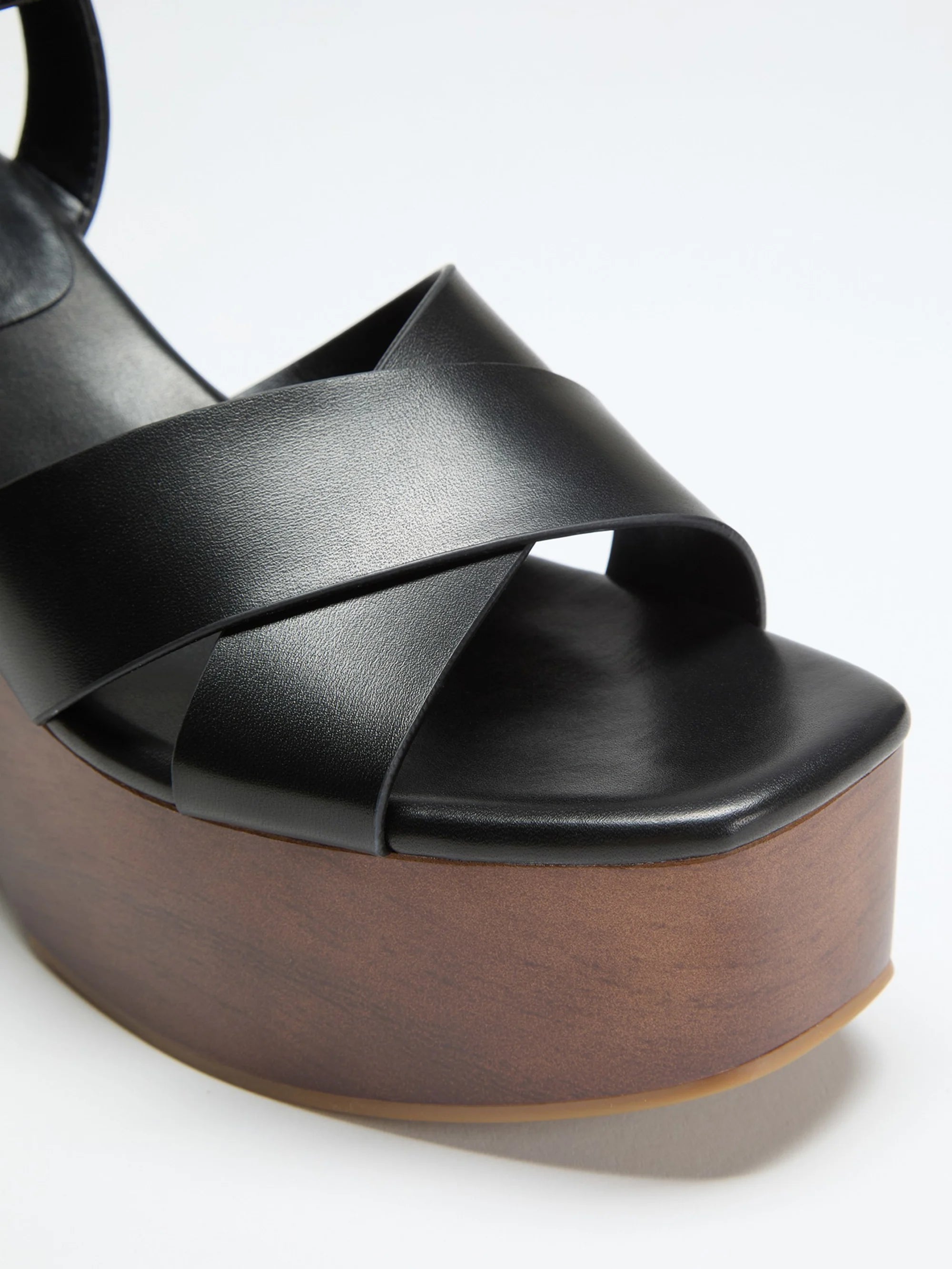 Black 001
