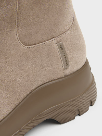 Taupe