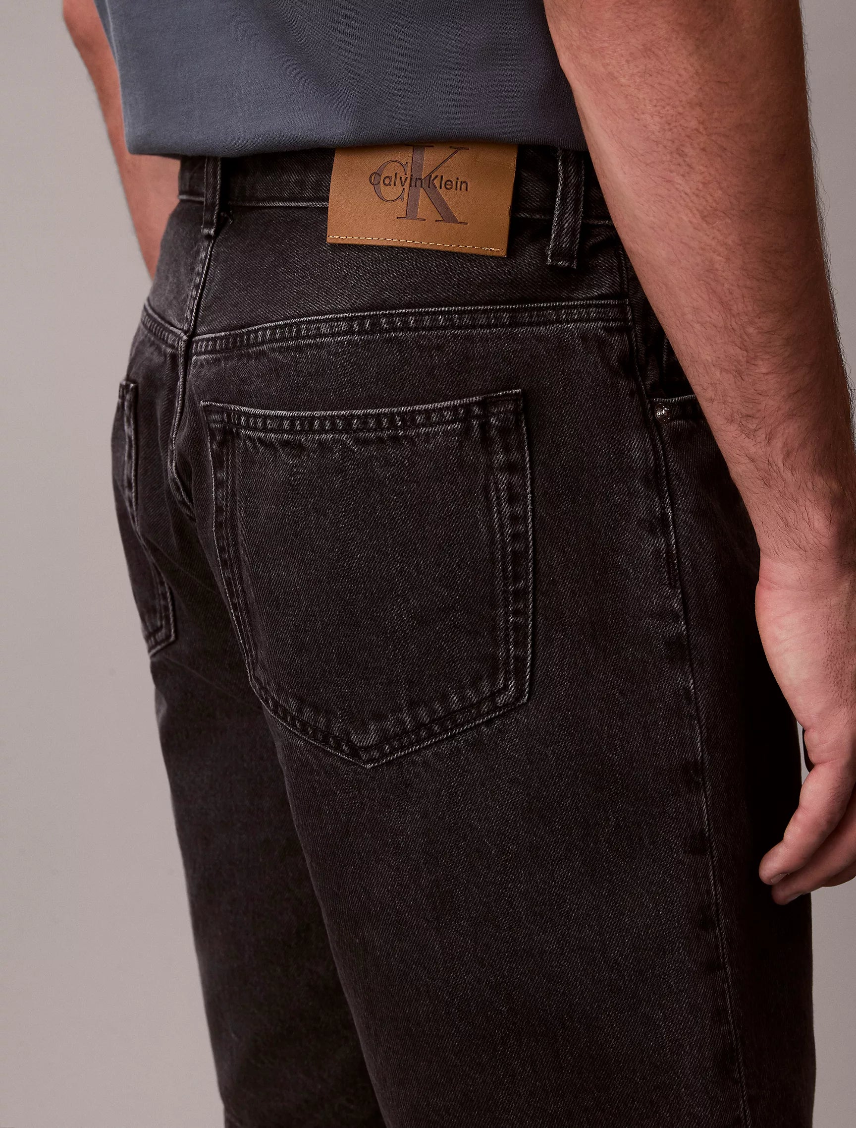 Ck Essential Black