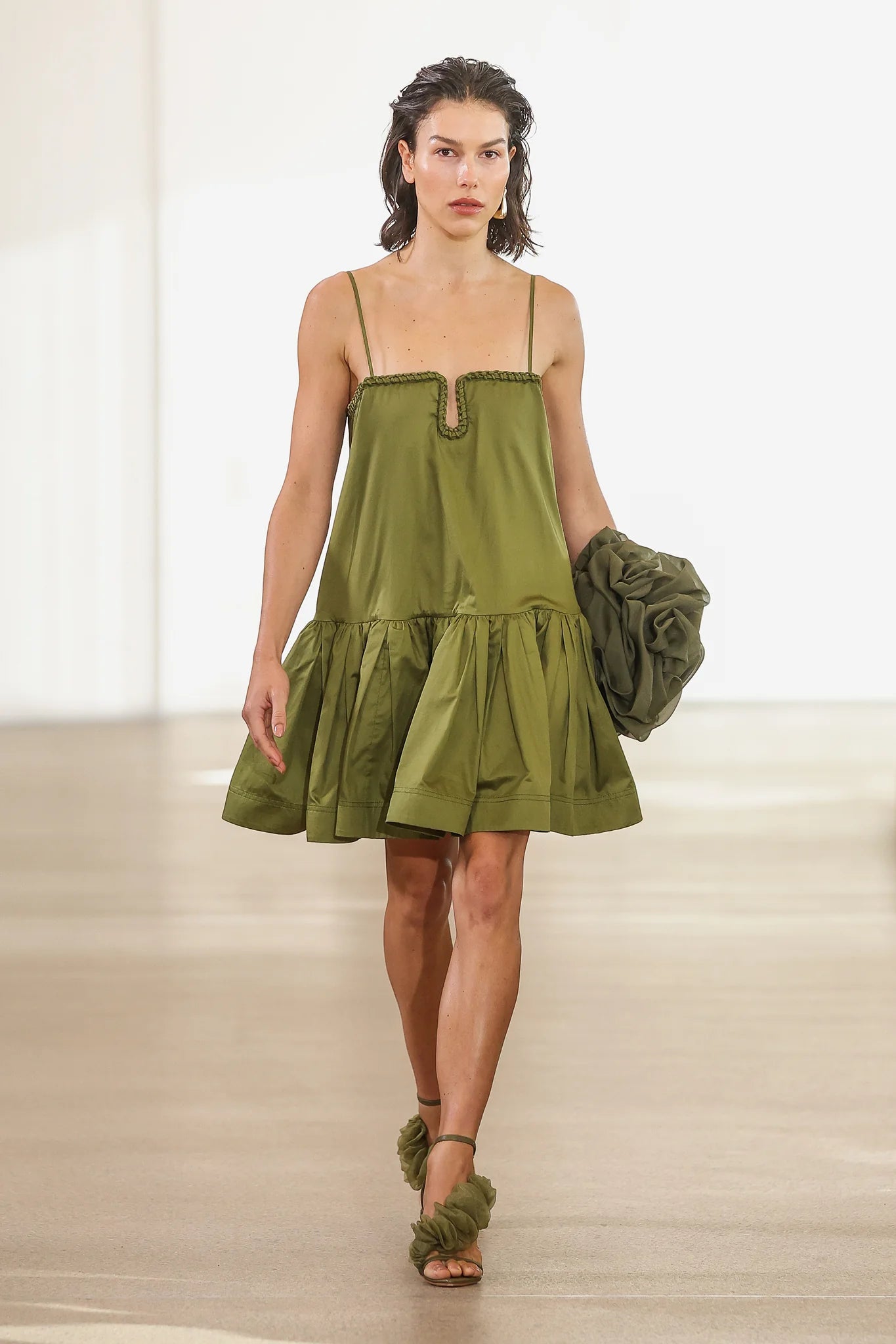 DEEP OLIVE