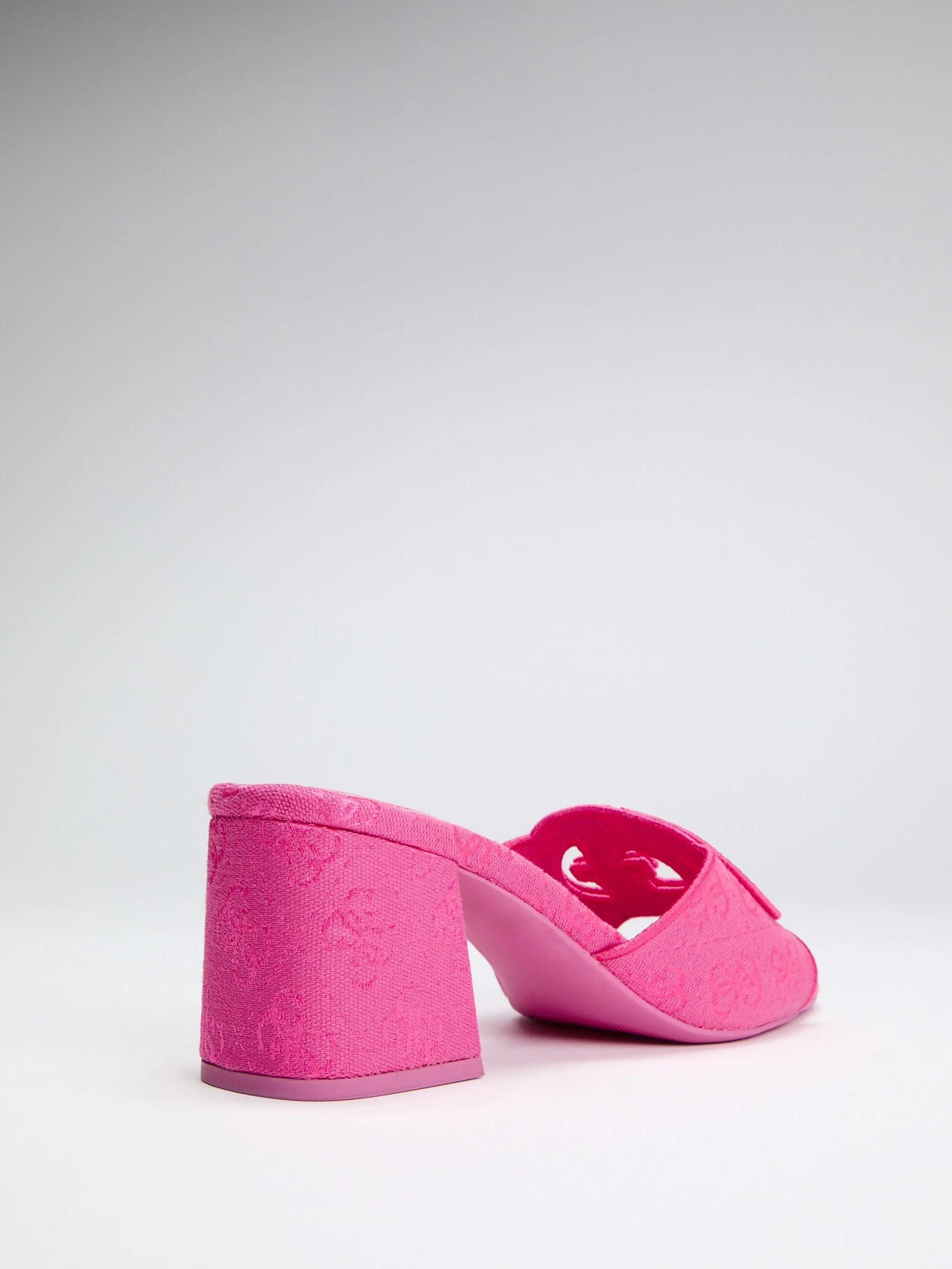 Medium Pink